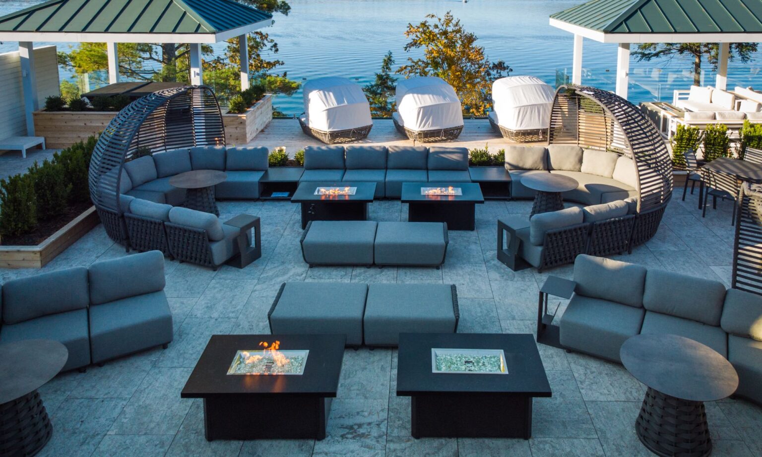 Rooftop terrace with fire pits